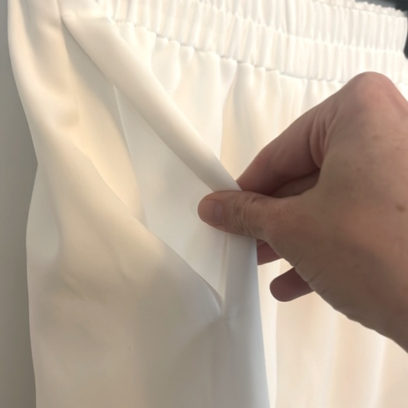 NWT | Vince. Wide Leg Bermuda Shorts!! - Picture 8 of 8